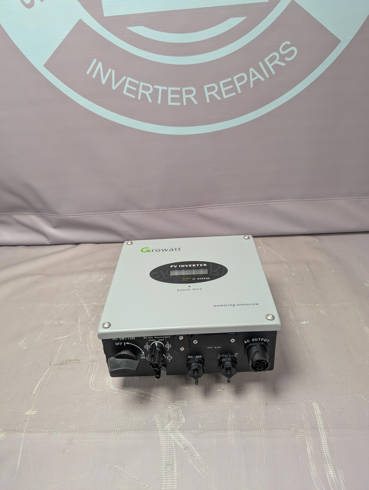Growatt 2000-S 2 KW Solar PV Inverter 2000 Watts DC Isolator, Bare Unit Only - Image 2
