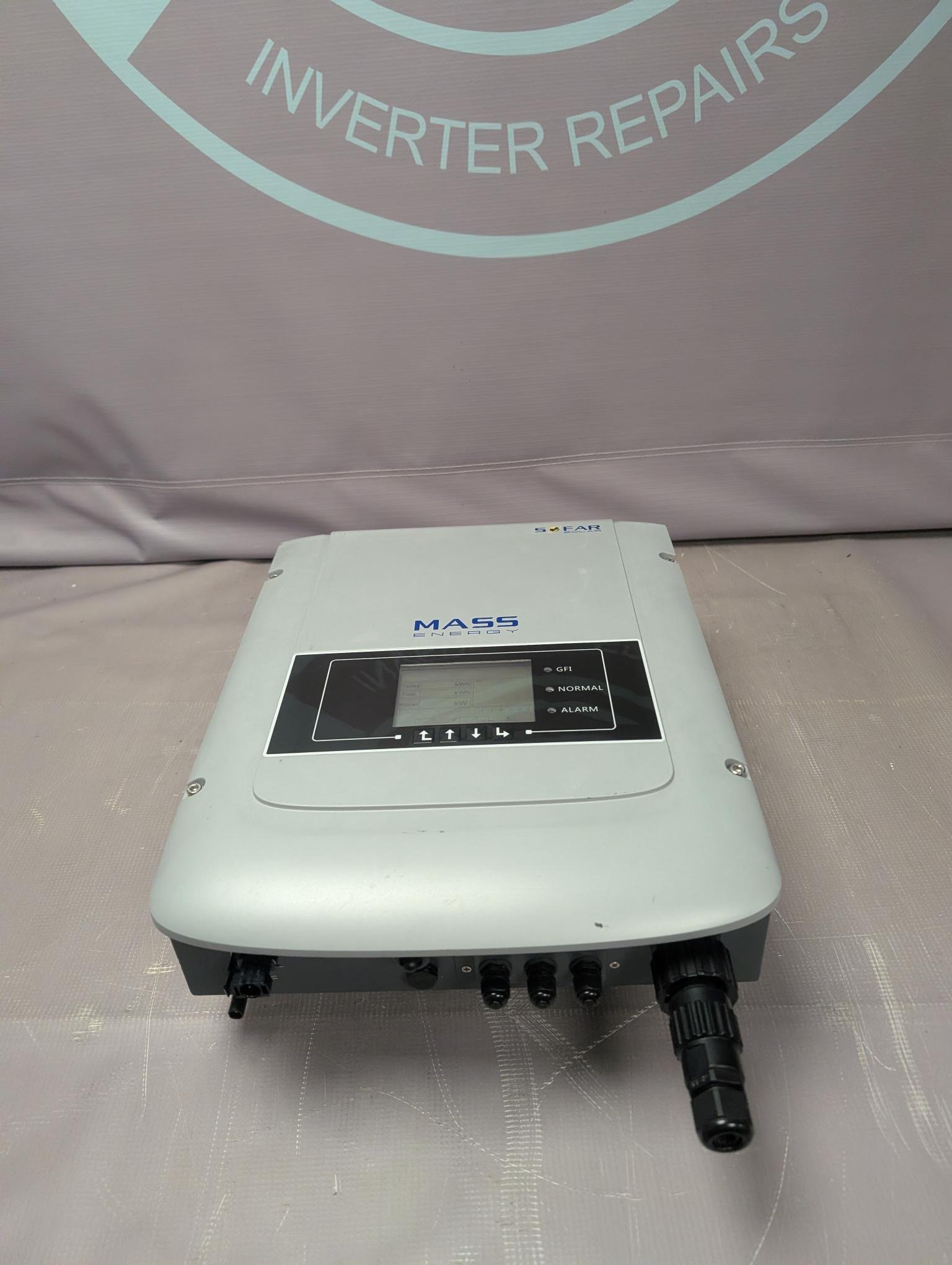 Sofar 1600 TL- Solar PV Inverter 1.5 KW - 1500 Watts with wall bracket and ac plug - Image 4