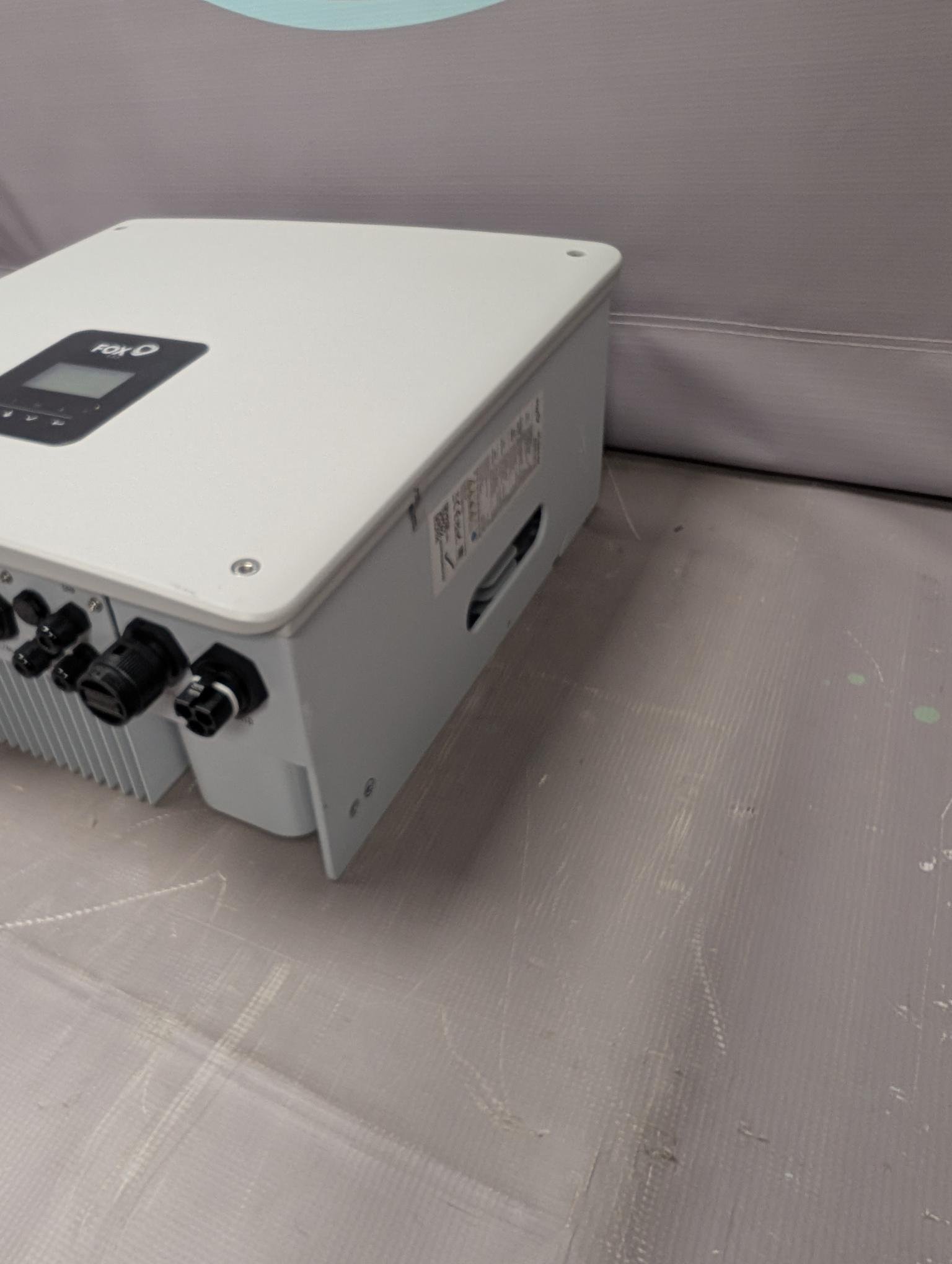 Fox H1- 3.0kW E G2 Hybrid Inverter – Fox ESS 1ph Hybrid Used - Image 4