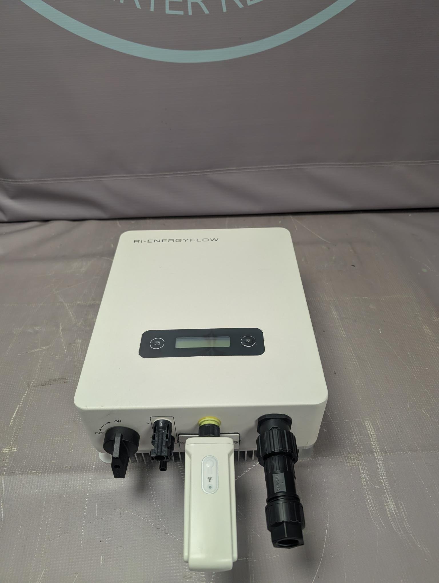RI-Energyflow-Mini-3.68 kw Solar inverter - Image 2