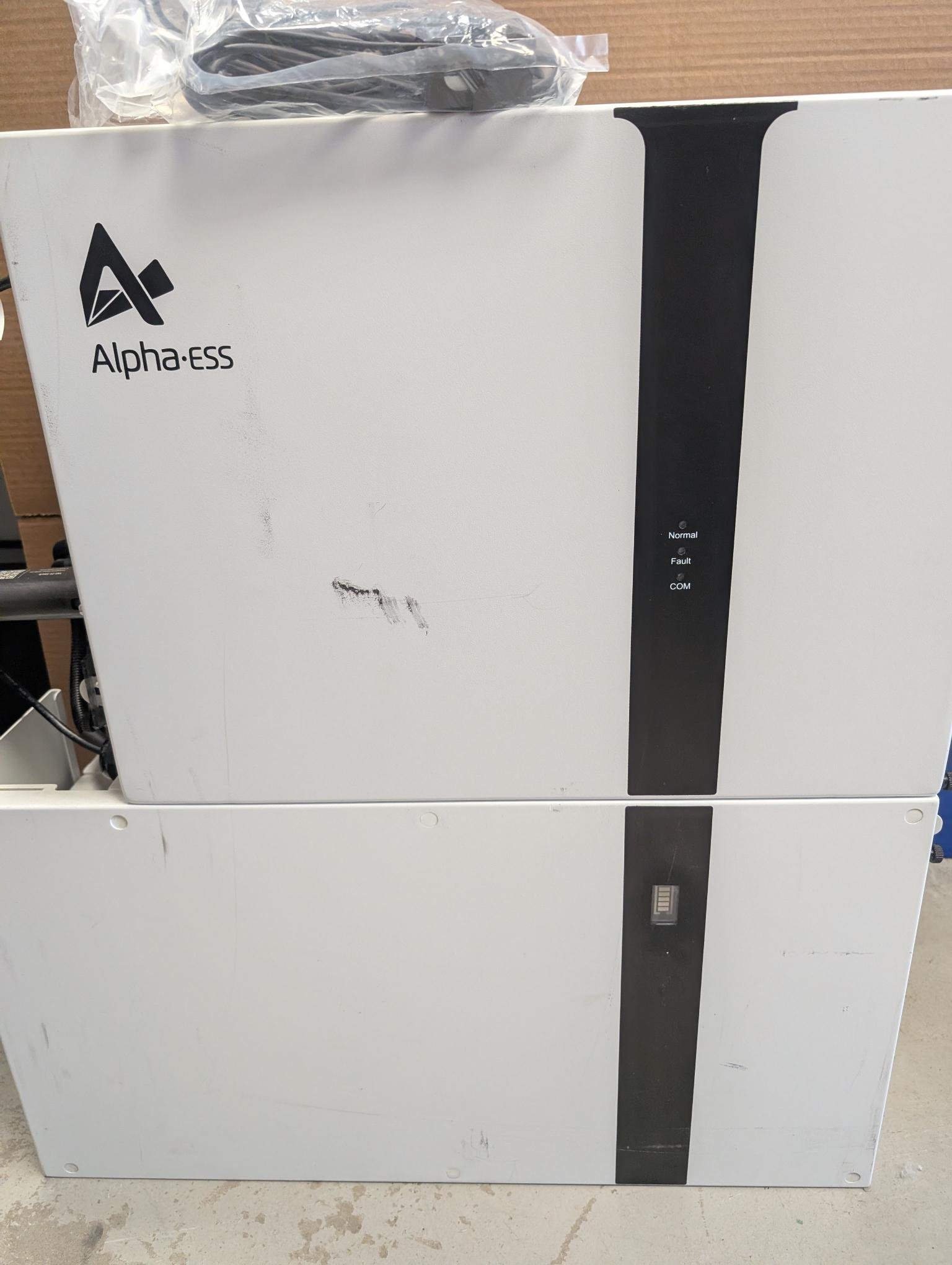 Alpha-ESS SmilB3-Plus and 5 kw battery smile -5P