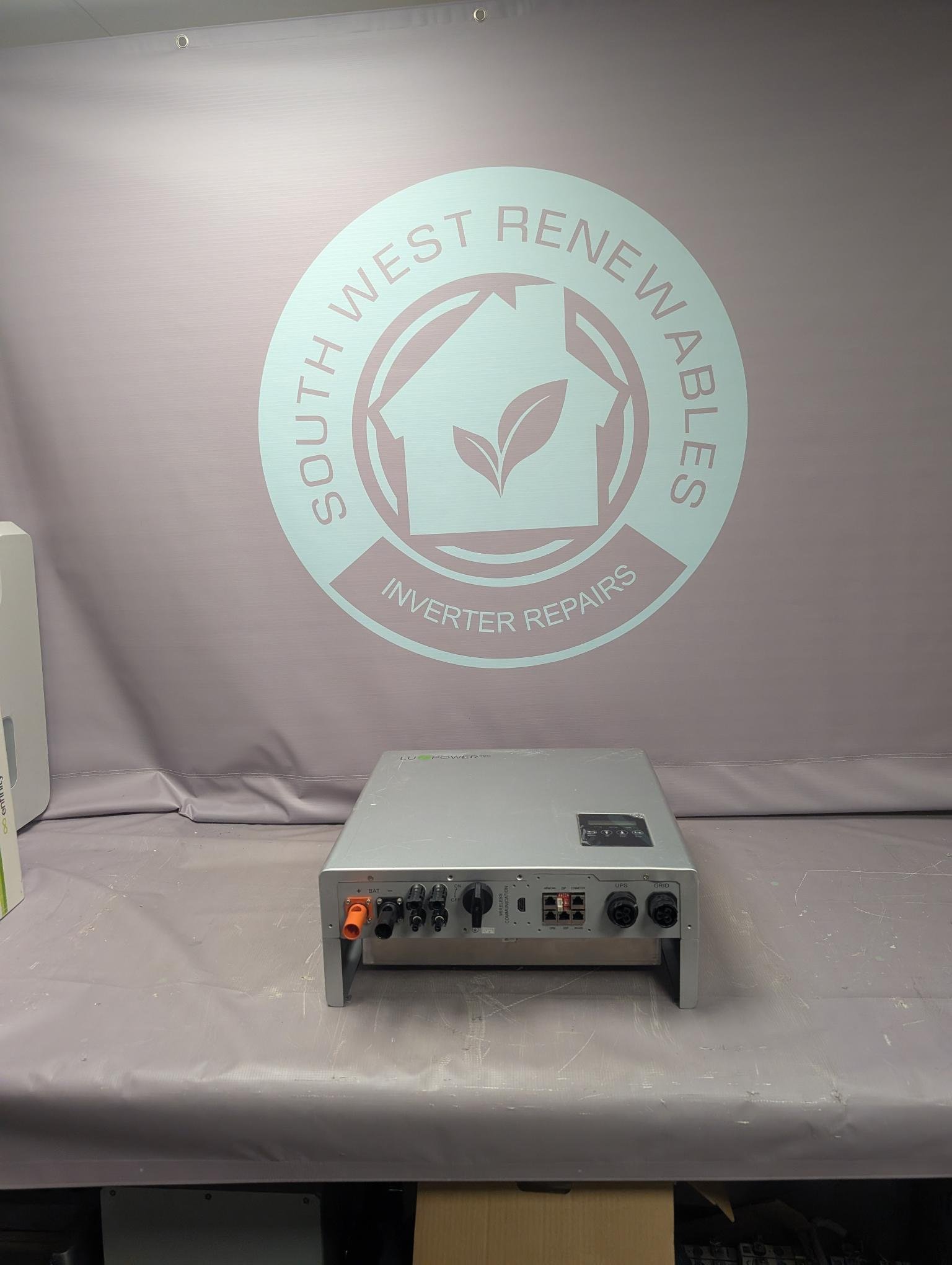Lux power 3.6kwh LXP3600 Hybrid Inverter parallel bare unit
