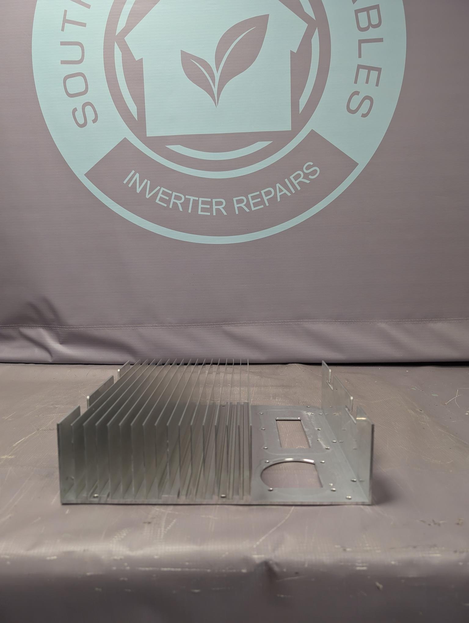 Large Heatsink 325 x 290 x 85 - Image 4