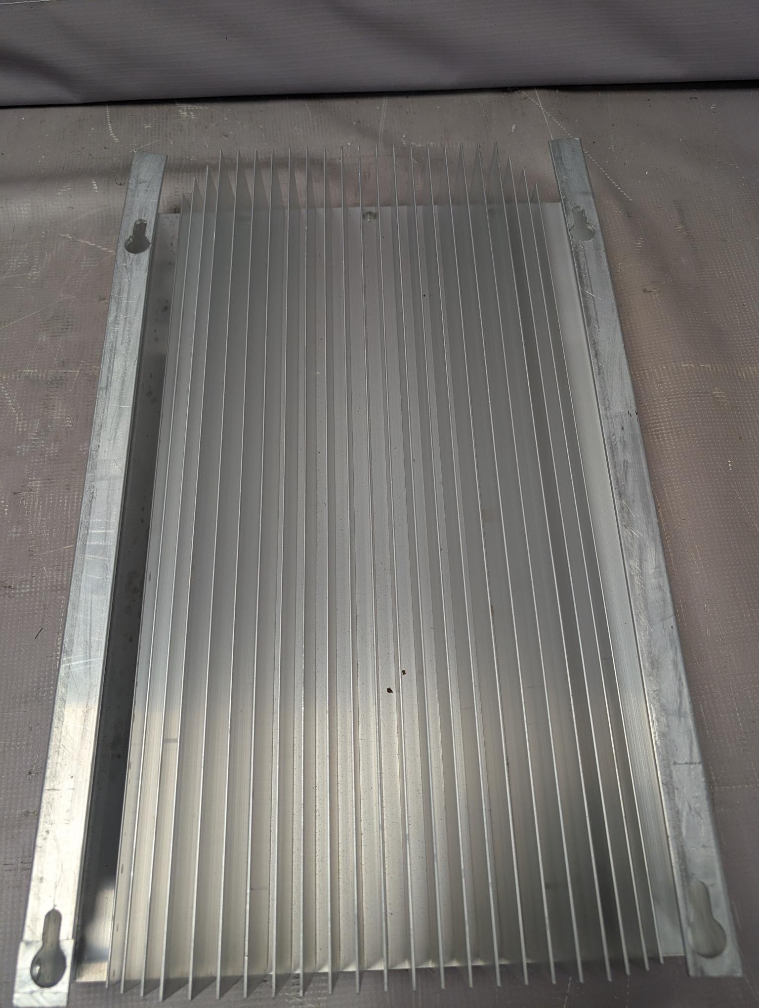 Large Heatsink 500 x 355 x 70 mm - Image 5