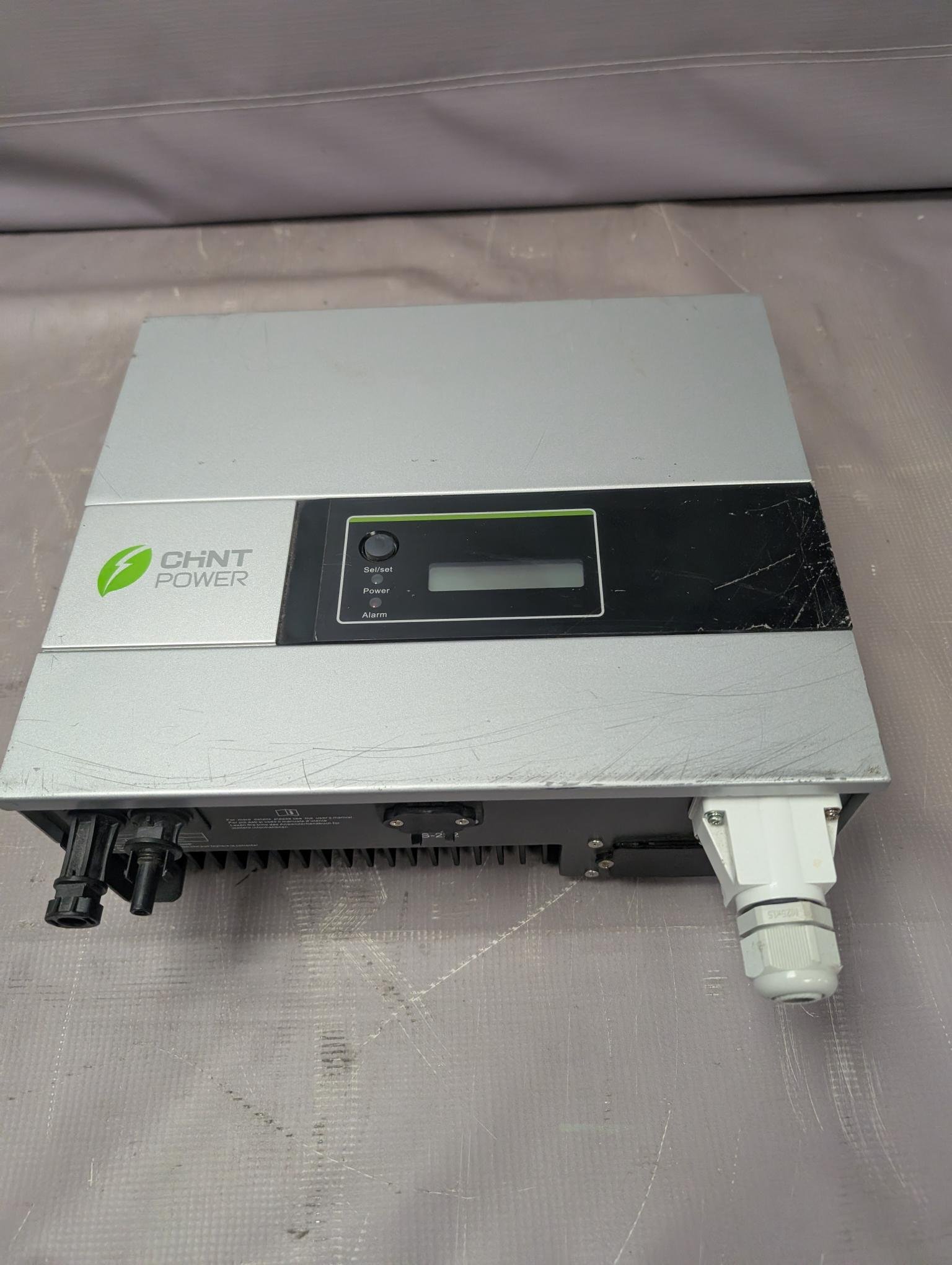Chint power CPS SC1.5KTL 1.5 kw solar inverter 1650 w max - Image 3