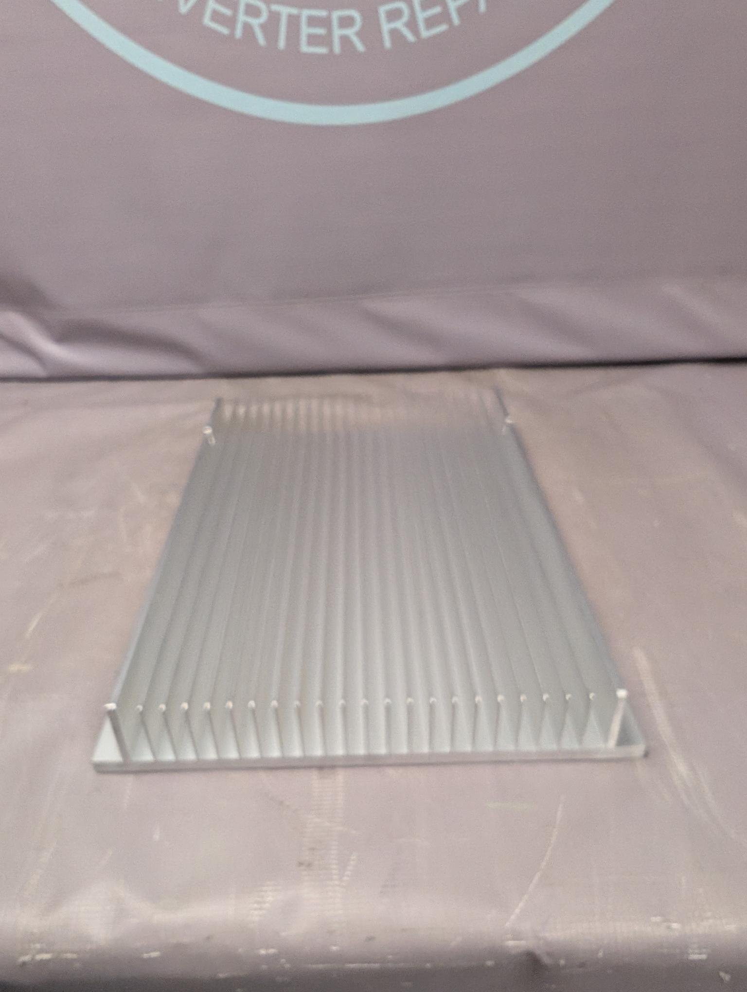 Large Heatsink 430 mm x 340 mm x 55 mm approximately - Image 4
