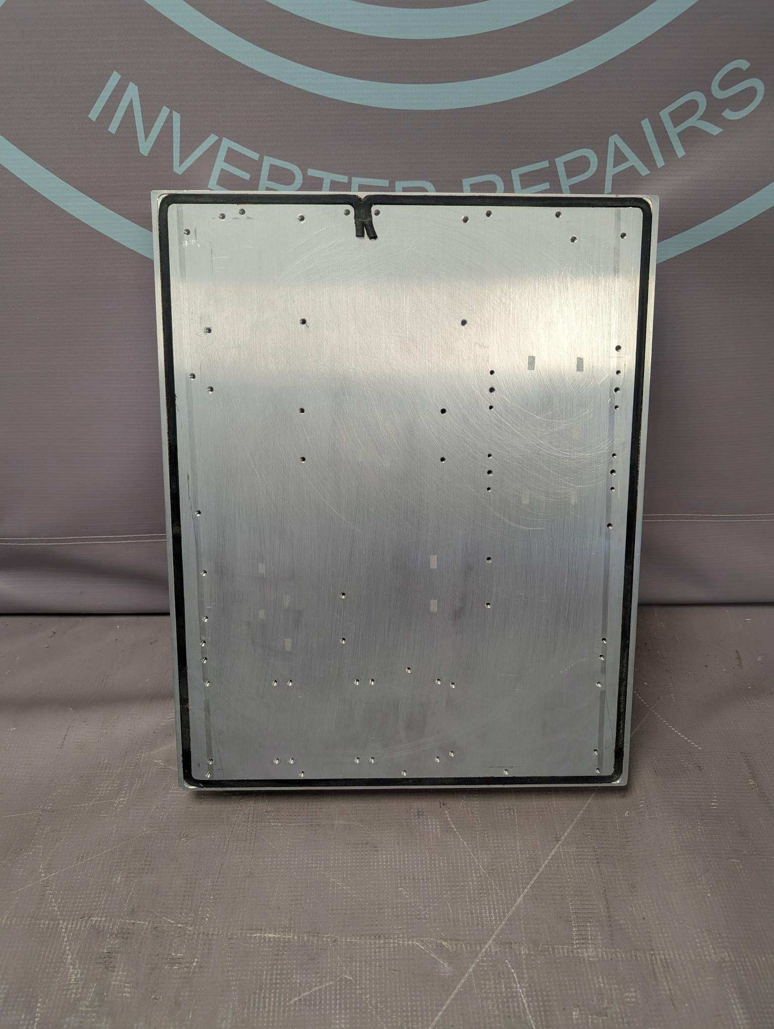 Large Heatsink 430 mm x 340 mm x 55 mm approximately - Image 3