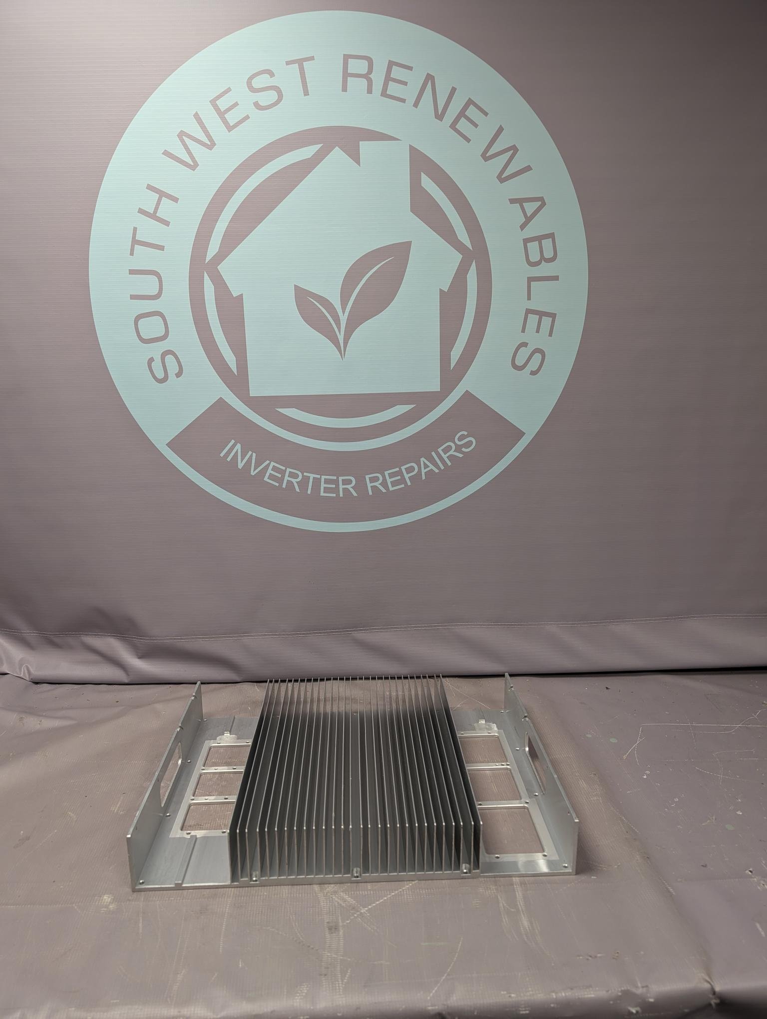 Extra Large Aluminium Heatsink, 530 X 405 X 75 Mm Beautiful Heatsink 10.5 Kg - Image 3