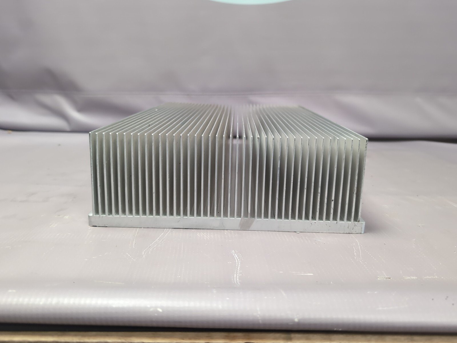 Large Aluminium Heatsink - 410 x 265 x 90 mm 6 Kg Approx - Image 3