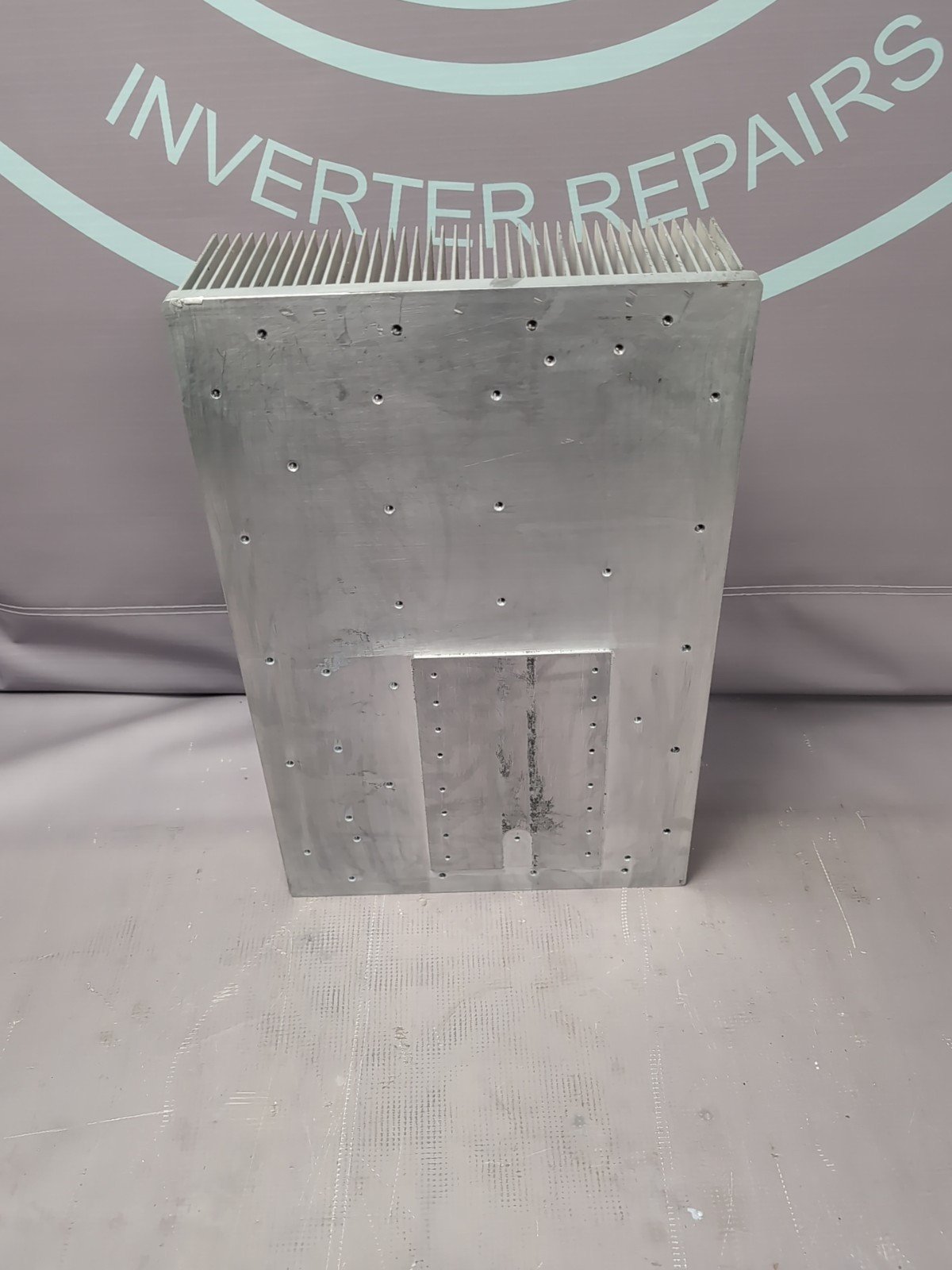 Large Aluminium Heatsink - 410 x 265 x 90 mm 6 Kg Approx - Image 4