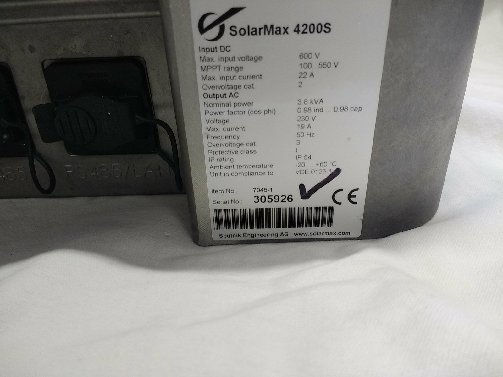 SolarMax 4200S 4.2kW Solar PV Inverter 230V Single Phase – AC Plug & Bracket - Image 4