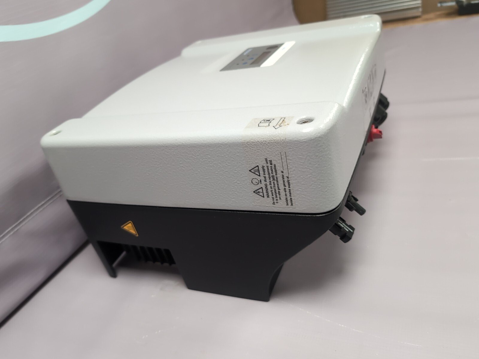 Kostal Piko 3.0 DCS 2.8kW Grid Tied Solar PV Inverter - Image 6