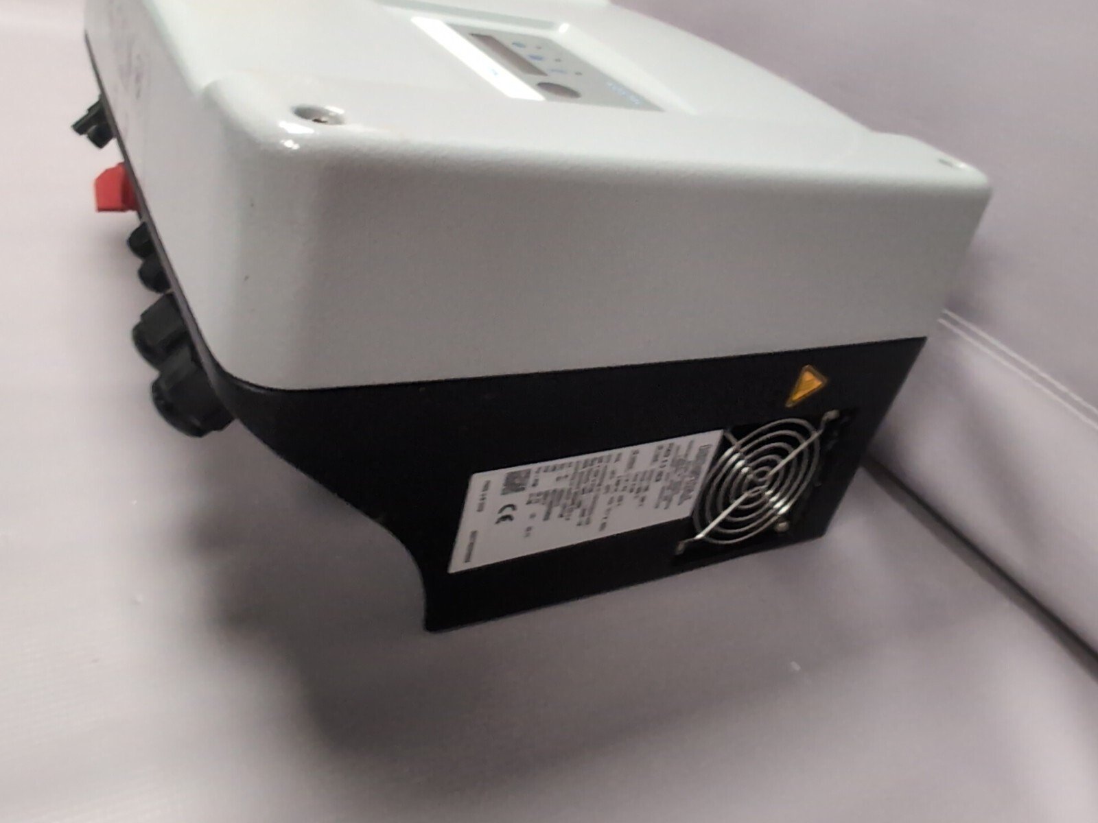 Kostal Piko 3.0 DCS 2.8kW Grid Tied Solar PV Inverter - Image 7
