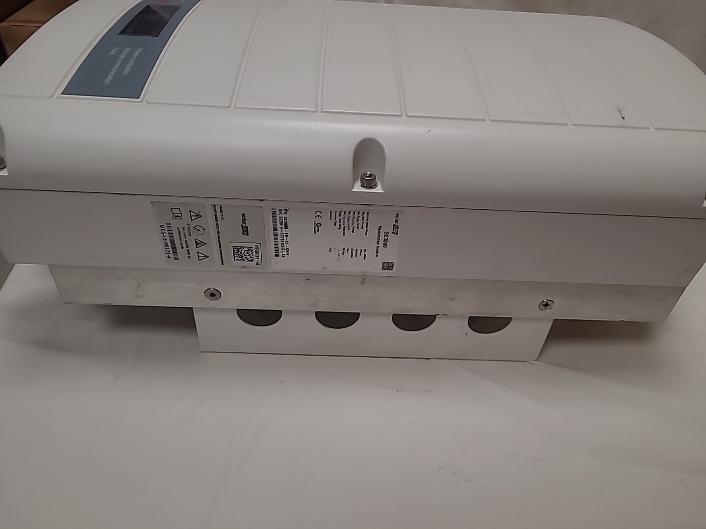 SolarEdge SE3000 3KW Solar PV Inverter No wall bracket - Image 5