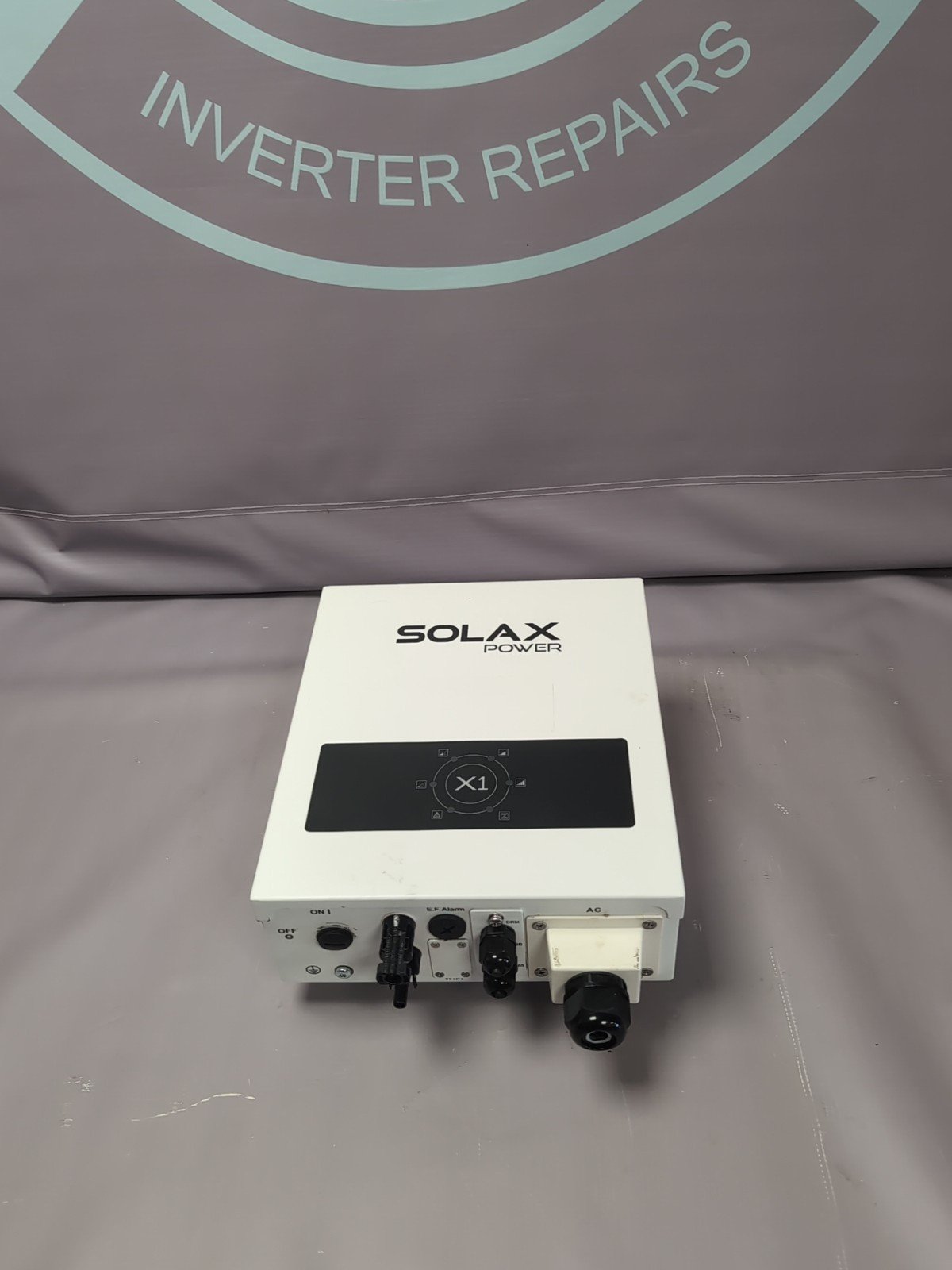 NEW Solax Power Solar Grid Tied Inverter X1-0.7-S 700w 0.7kw New old stock