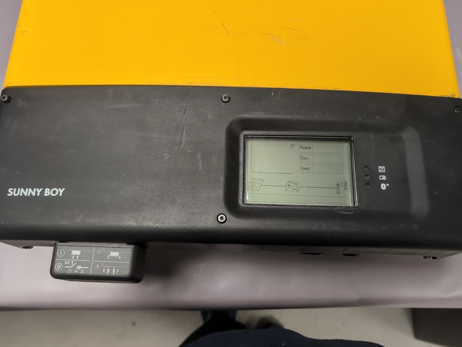 SMA Sunny Boy SB5000TL-20 5kW Solar PV Inverter (5000W) – Dual MPPT, Yellow - Image 8